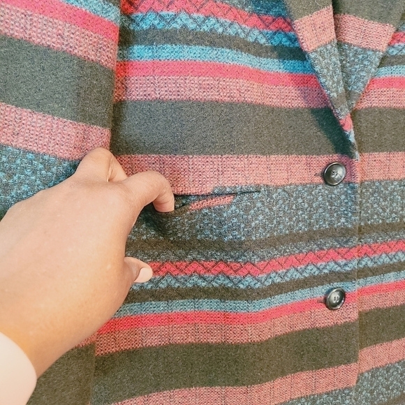 Lawrence Bruce | Women's Vintage Wool Blend Striped Blazer (Size 12 Petite) - Picture 9 of 13